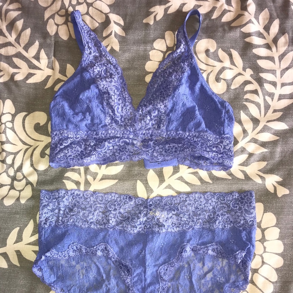 Soma periwinkle bralette and panty, Medium